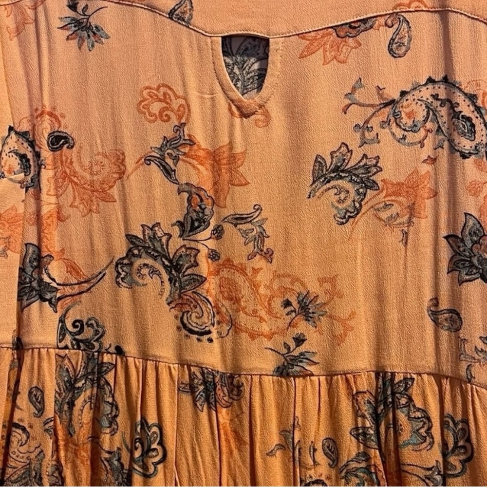 Torrid Peach Floral Dress - Picture 4 of 8